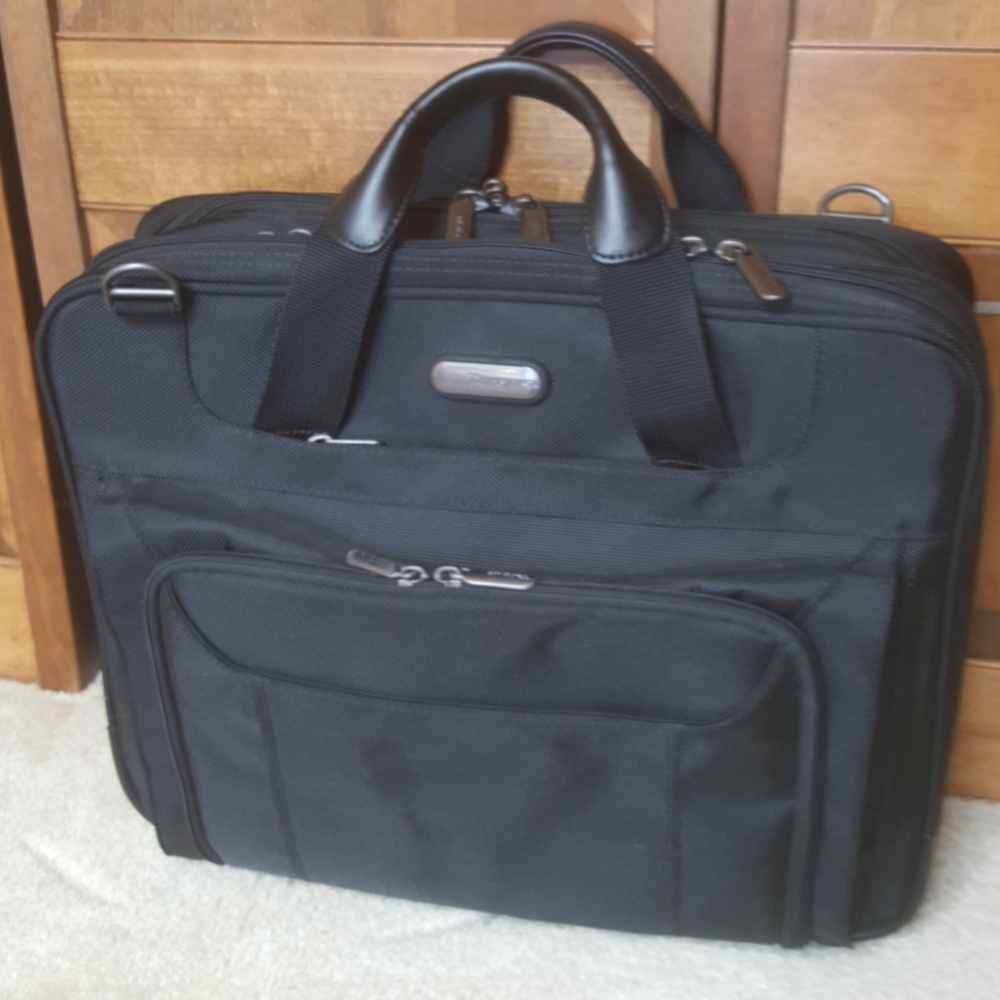 Targus 14" Corporate Traveler Laptop Briefcase